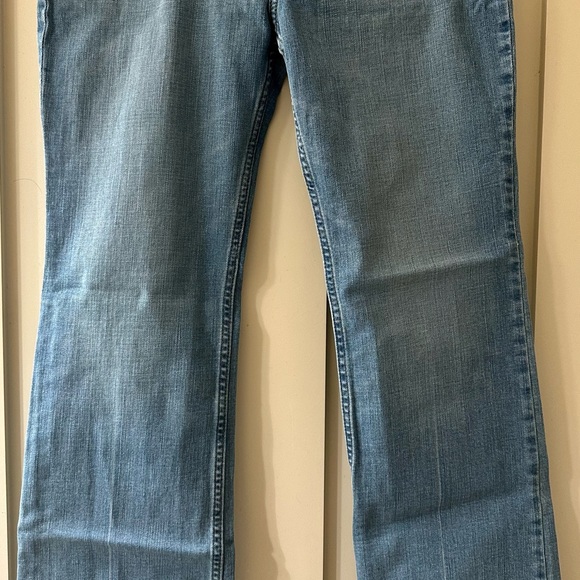 Wrangler- New never worn Retro Mae Mid Rise Bootcut Jeans 28X30 - Picture 12 of 16